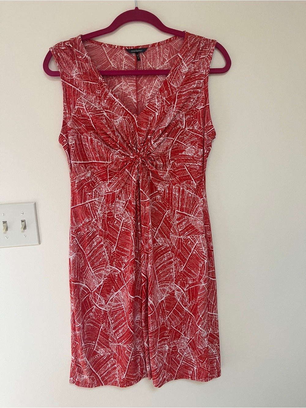 Daisy Fuentes Red/white print Sleeveless dress -Medium